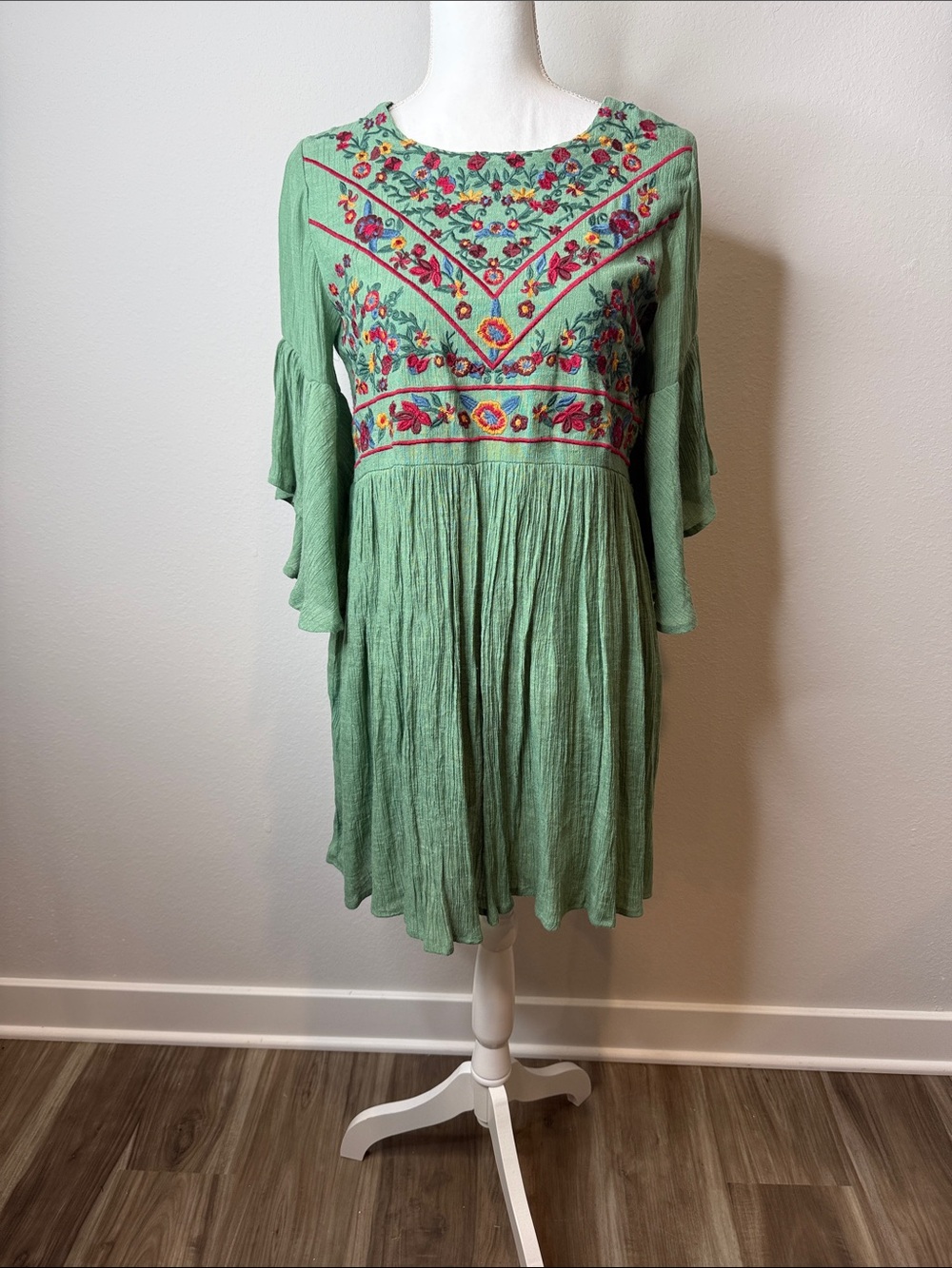Umgee Mint Green Embroidered Boho Mini Dress Bohemian Size Small Hippie Fairy